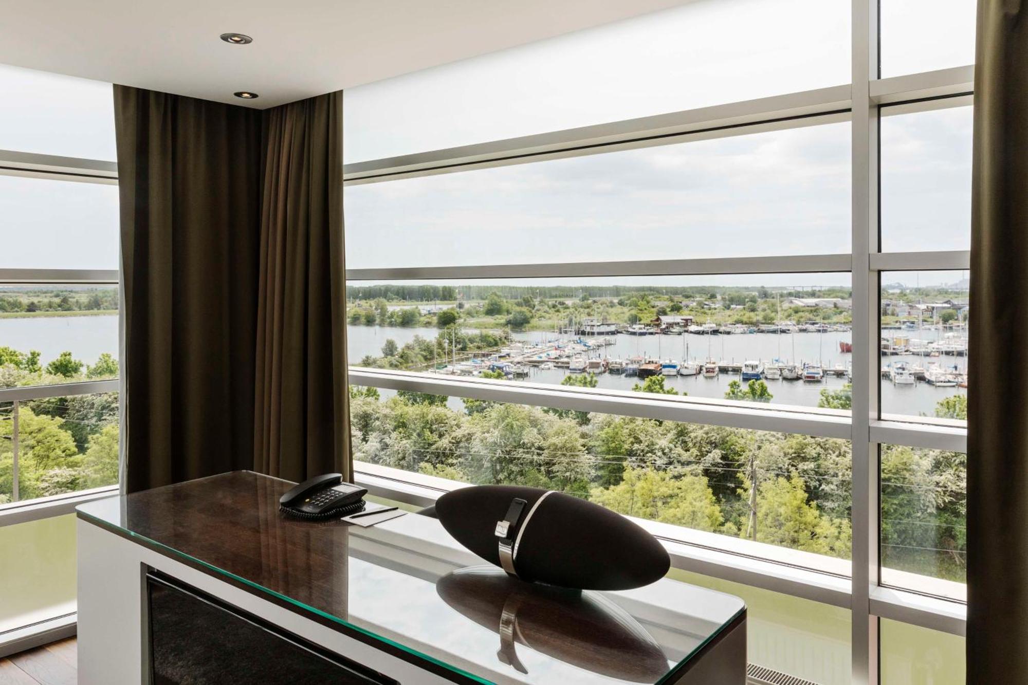 Отель Scandic Sluseholmen 4*